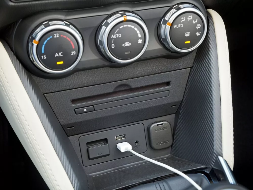 Автомобиль Mazda 2 III (DJ) Хэтчбек (5 дверей)