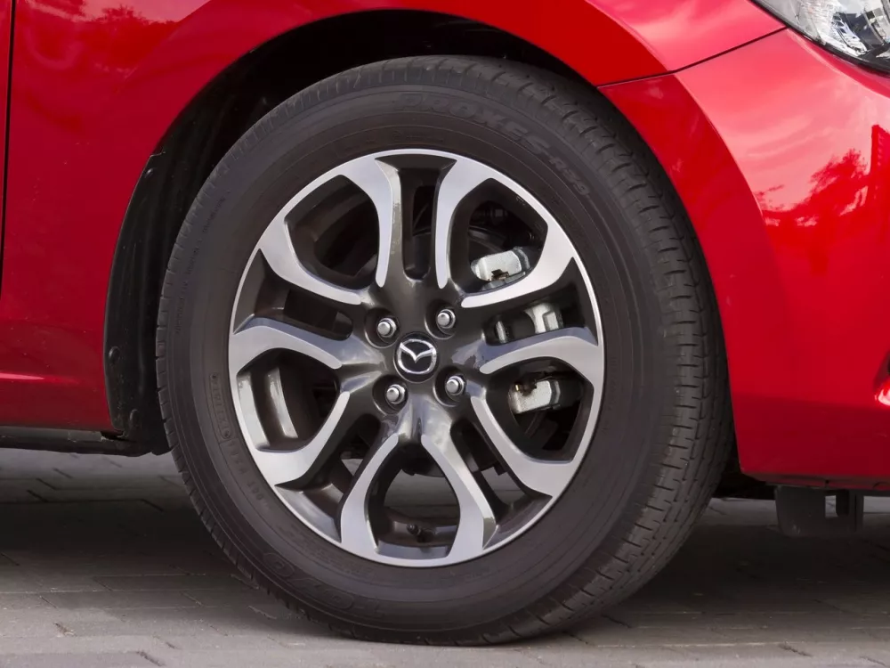 Автомобиль Mazda 2 III (DJ) Хэтчбек (5 дверей)
