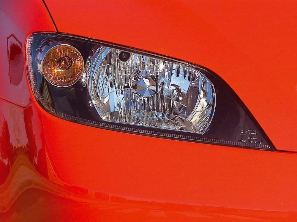 Автомобиль Mazda 2 I (DY) Хэтчбек (5 дверей)