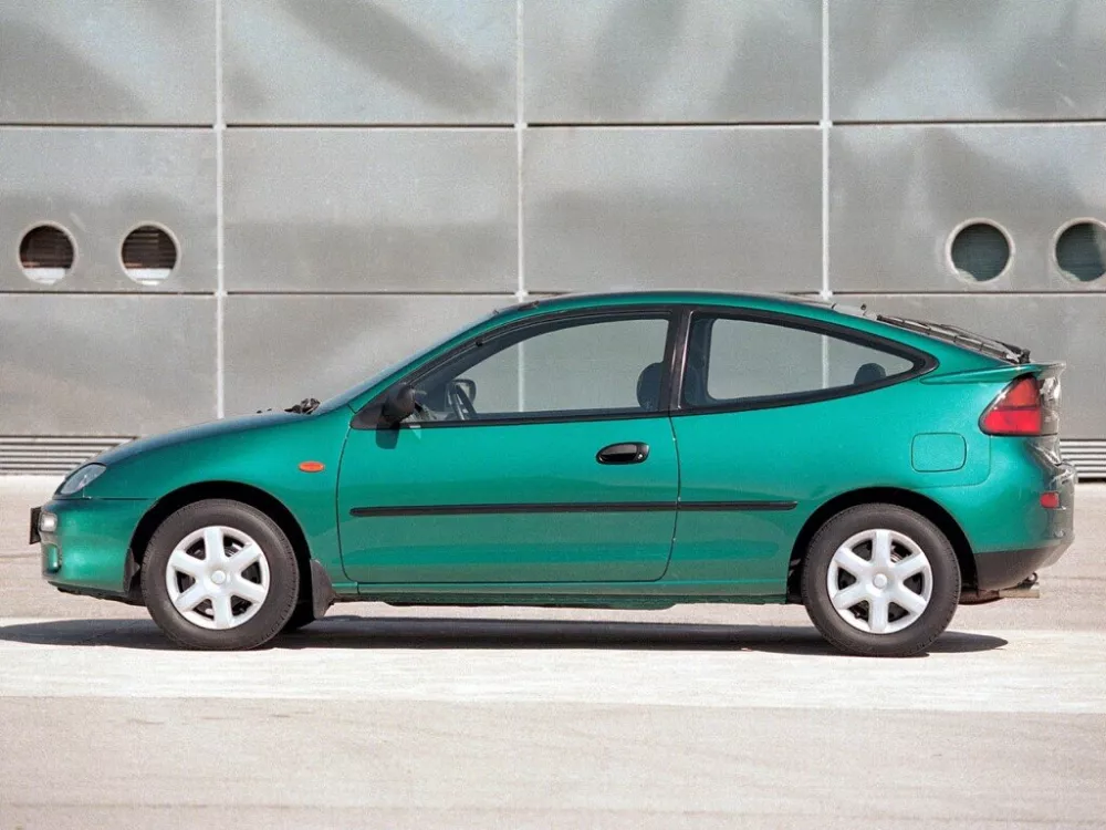 Автомобиль Mazda 323 V (BA) Купе C