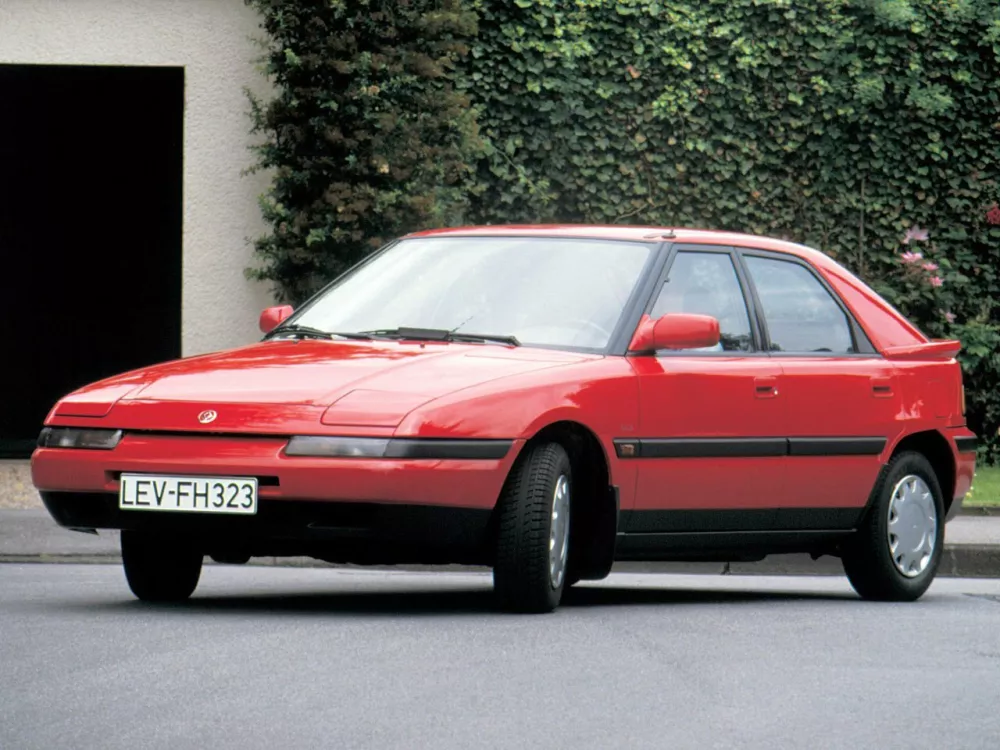 Автомобиль Mazda 323 IV (BG) Хэтчбек (5 дверей)