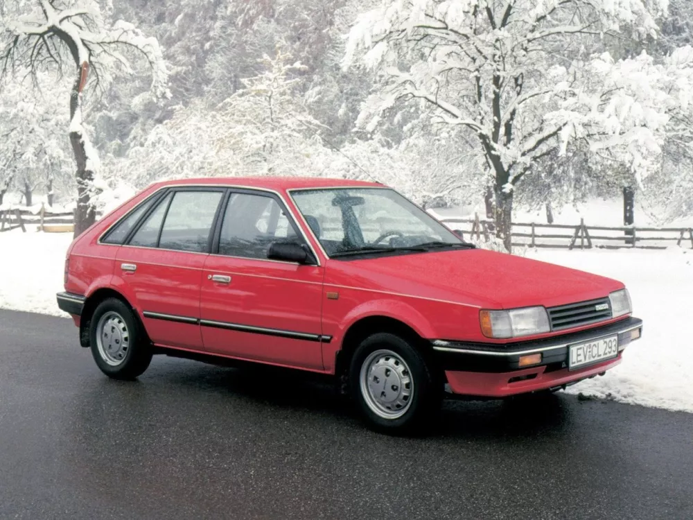 Автомобиль Mazda 323 III (BF) Хэтчбек (5 дверей)