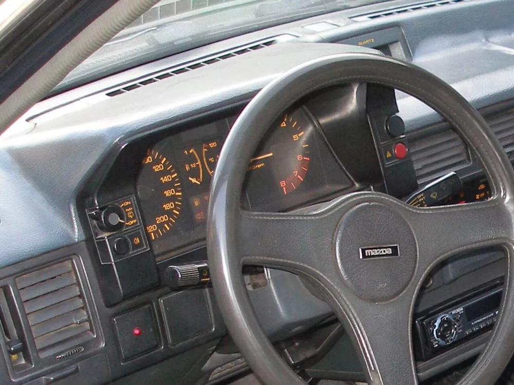 Автомобиль Mazda 323 III (BF) Универсал (5 дверей)