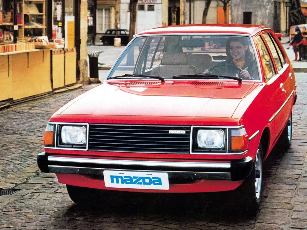 Автомобиль Mazda 323 I (FA) Хэтчбек (5 дверей)