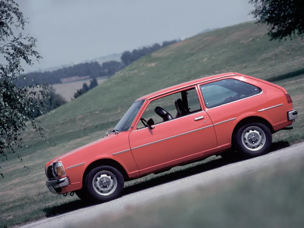 Автомобиль Mazda 323 I (FA) Хэтчбек (3 двери)