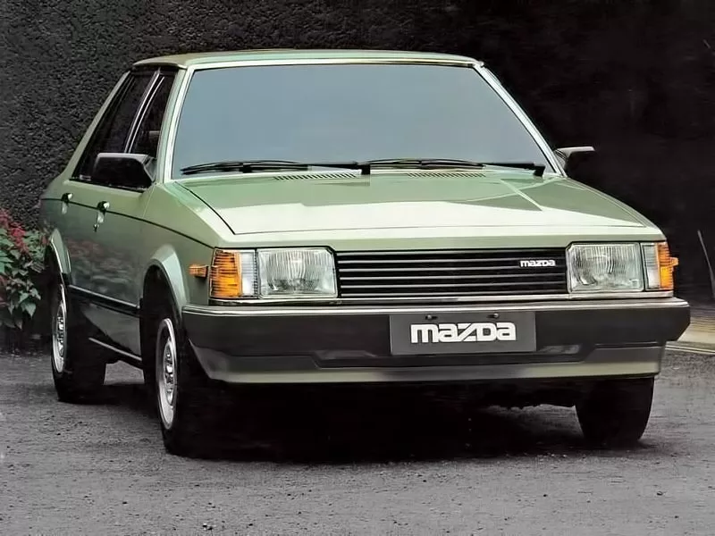 Автомобиль Mazda 323 II (BD) Седан
