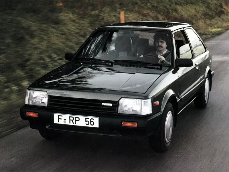 Автомобиль Mazda 323 II (BD) Хэтчбек (3 двери)