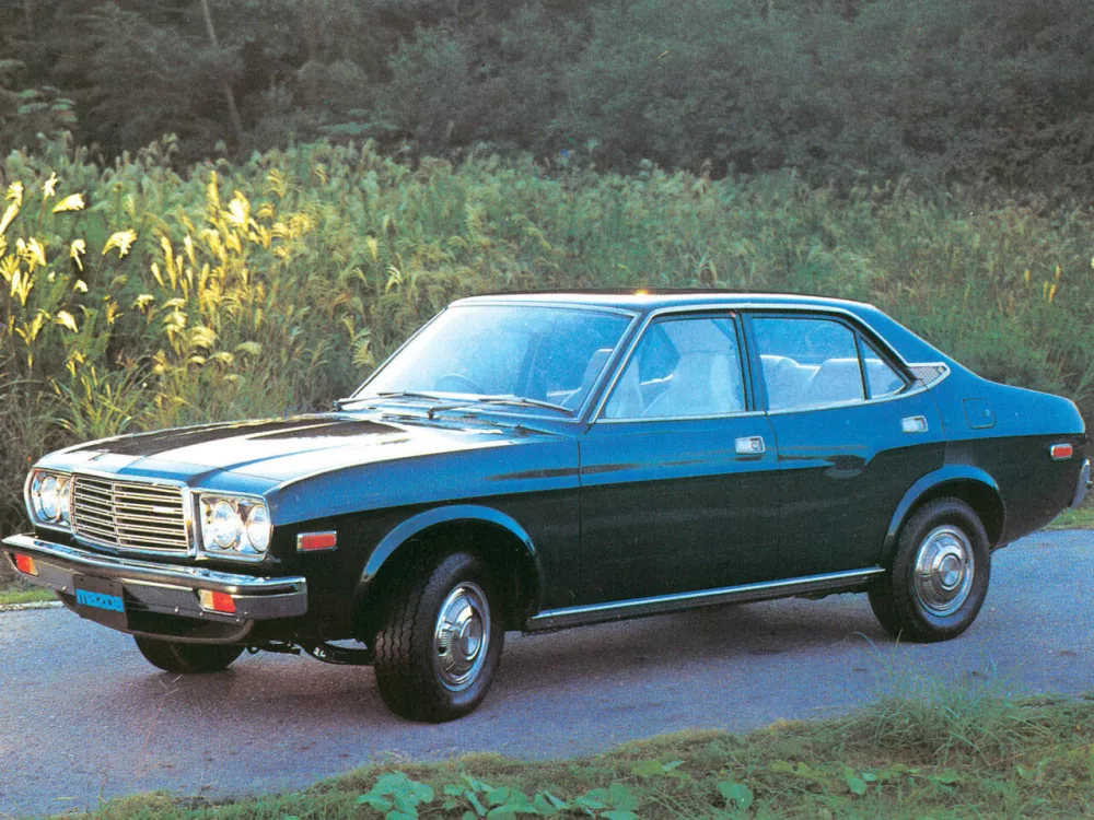 Автомобиль Mazda 929 LA2 Седан
