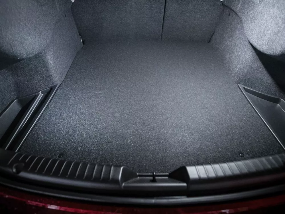 Автомобиль Mazda Atenza III Рестайлинг 2 Седан
