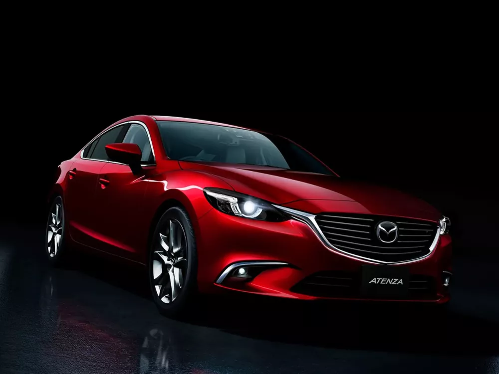 Автомобиль Mazda Atenza III Рестайлинг Седан
