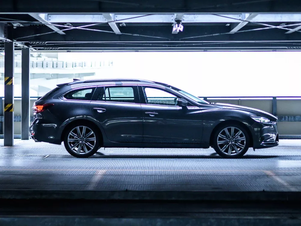 Автомобиль Mazda Atenza III Рестайлинг 2 Универсал (5 дверей)