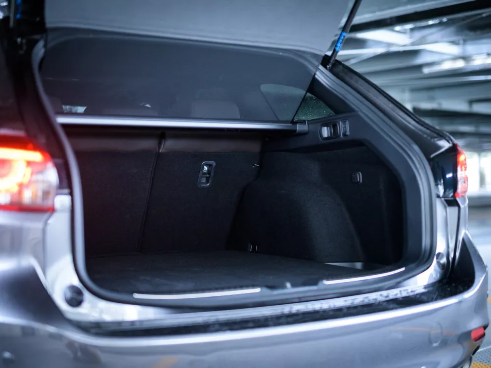 Автомобиль Mazda Atenza III Рестайлинг 2 Универсал (5 дверей)