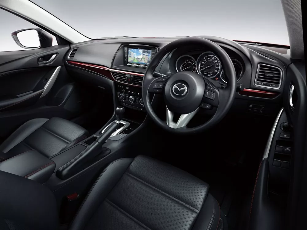 Автомобиль Mazda Atenza III Универсал (5 дверей)