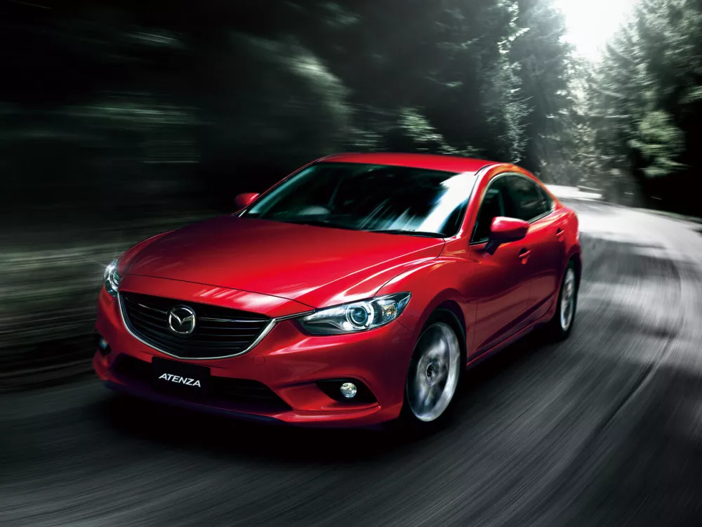 Автомобиль Mazda Atenza III Седан