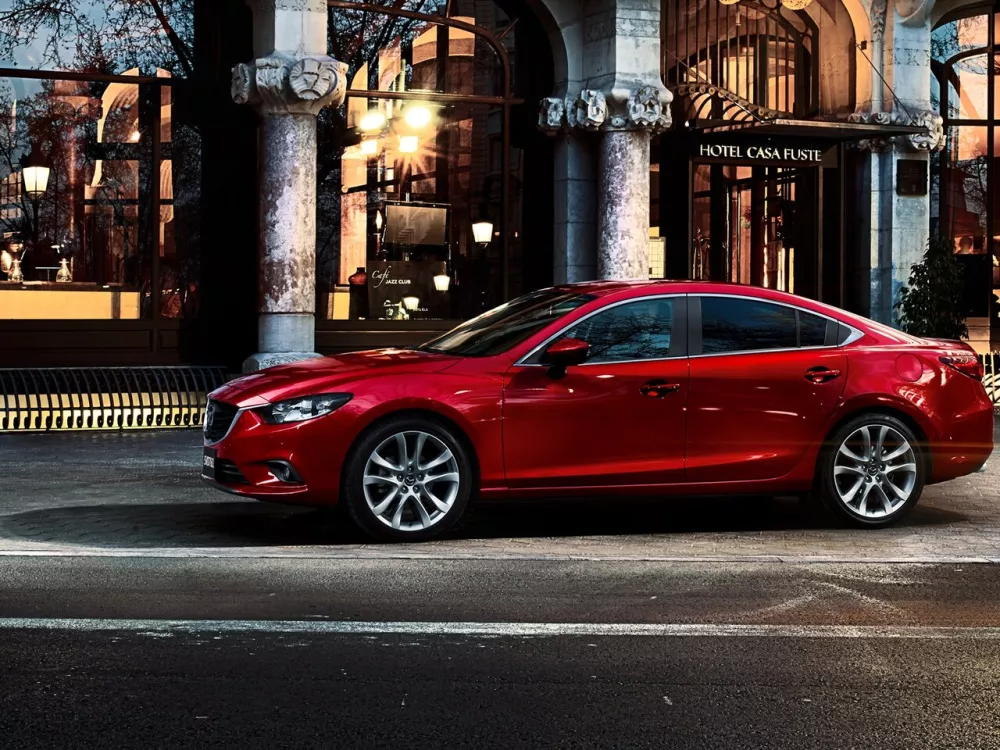 Автомобиль Mazda Atenza III Седан