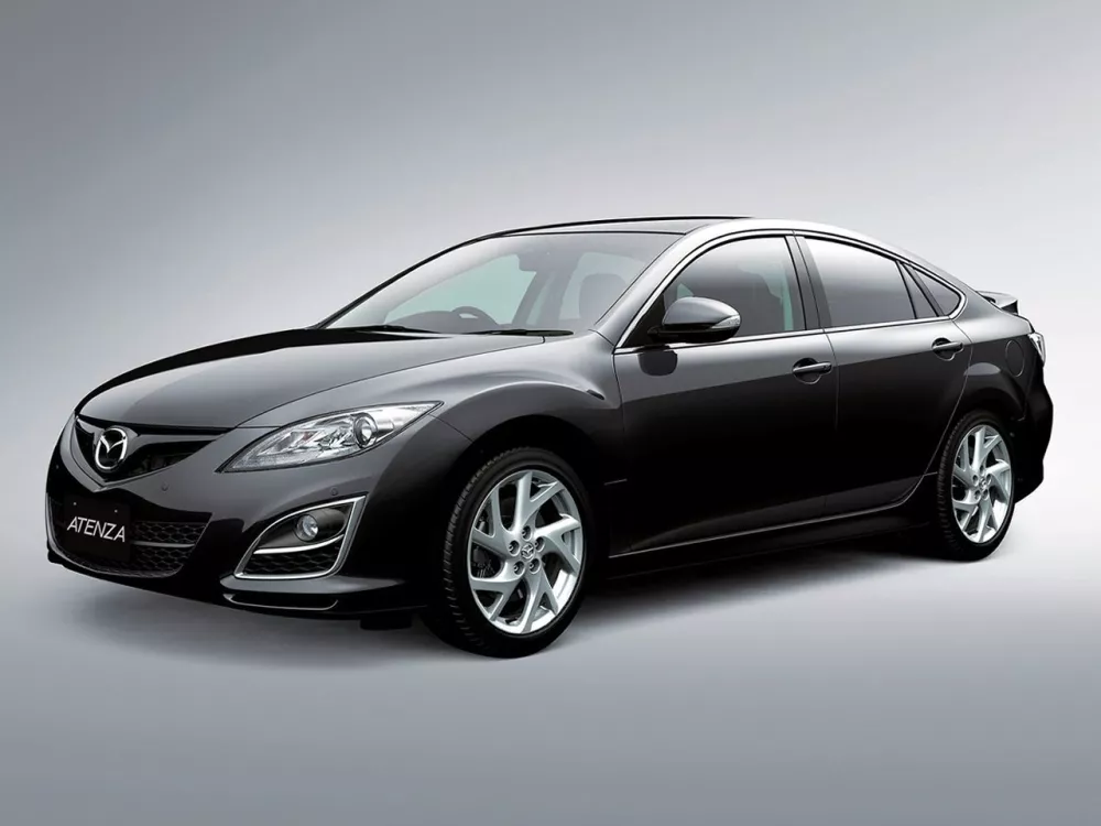 Автомобиль Mazda Atenza II Лифтбек