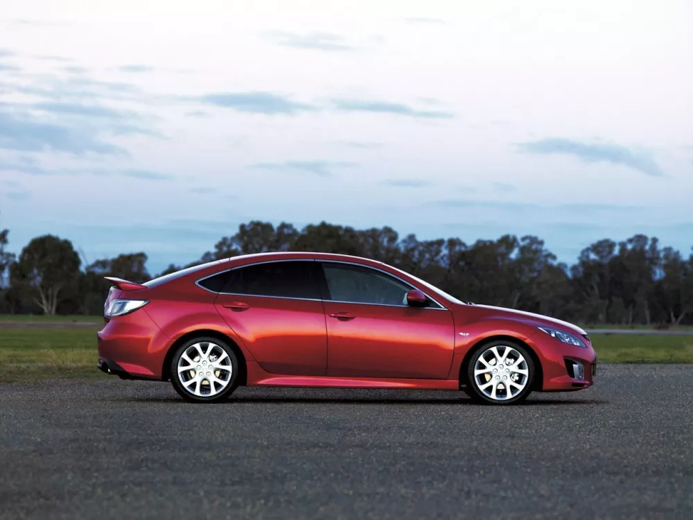 Автомобиль Mazda Atenza II Седан