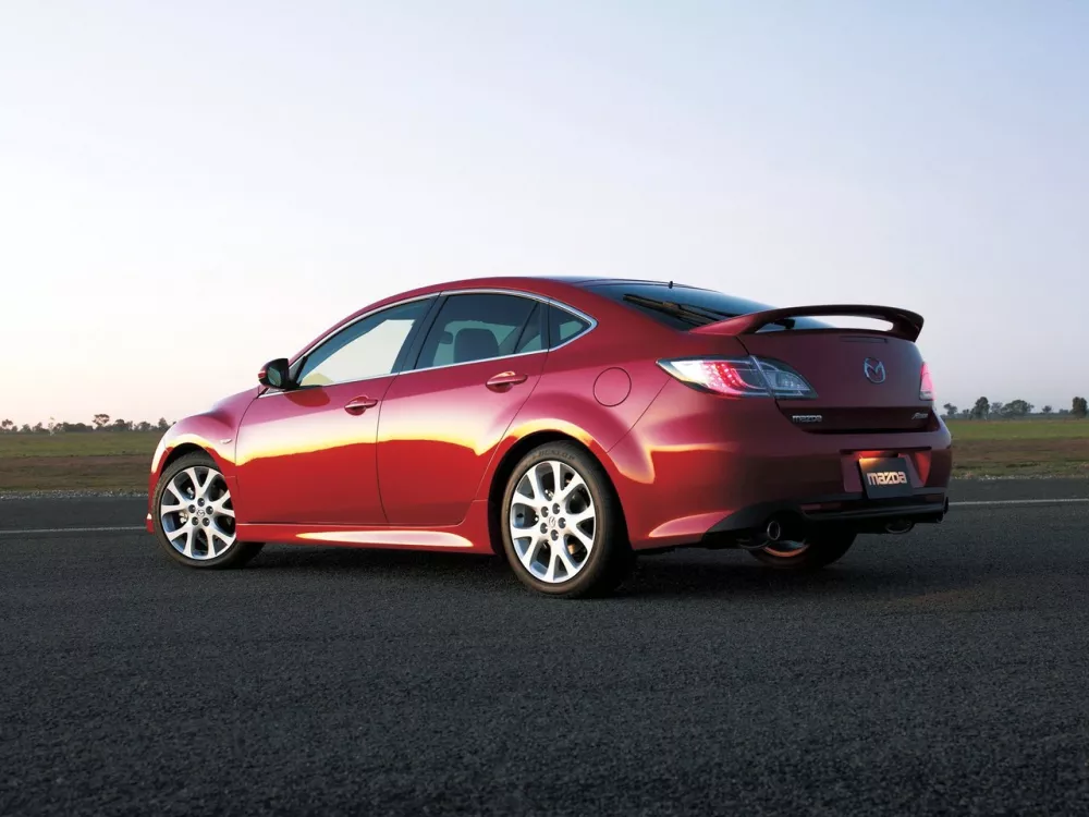 Автомобиль Mazda Atenza II Седан