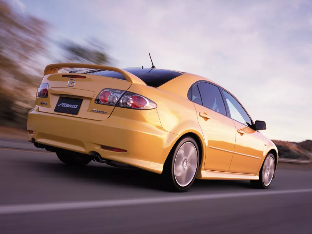 Автомобиль Mazda Atenza I Лифтбек