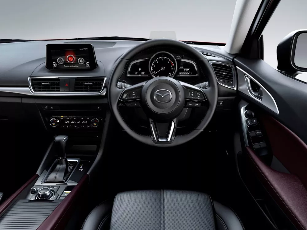 Автомобиль Mazda Axela III Рестайлинг Хэтчбек (5 дверей)