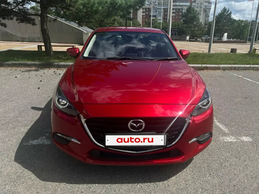 Автомобиль Mazda Axela III Рестайлинг Седан