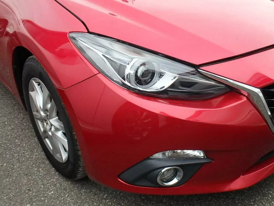 Автомобиль Mazda Axela III Рестайлинг Седан