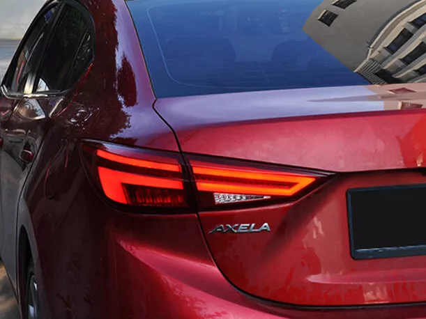 Автомобиль Mazda Axela III Рестайлинг Седан