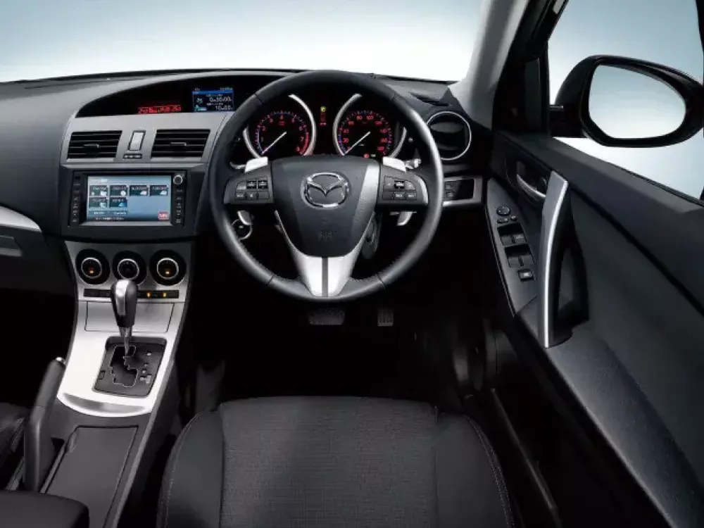 Автомобиль Mazda Axela II Хэтчбек (5 дверей)