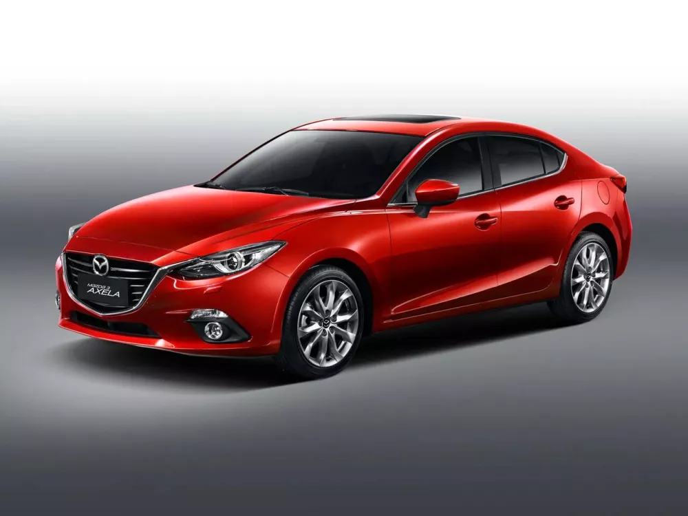 Автомобиль Mazda Axela III Седан