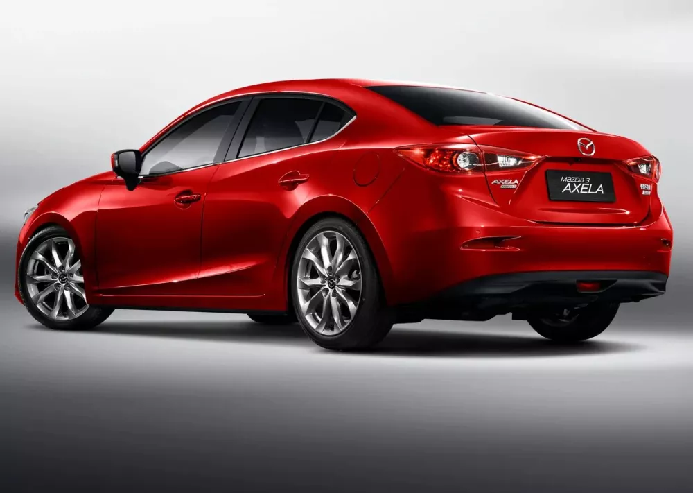 Автомобиль Mazda Axela III Седан