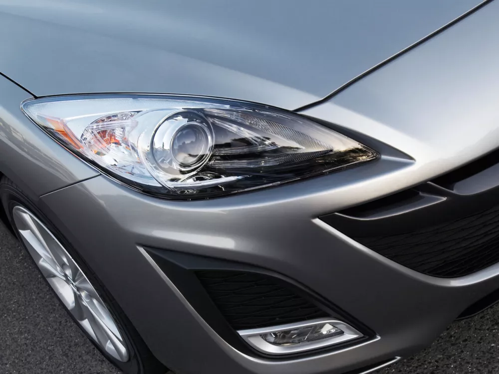 Автомобиль Mazda Axela II Седан