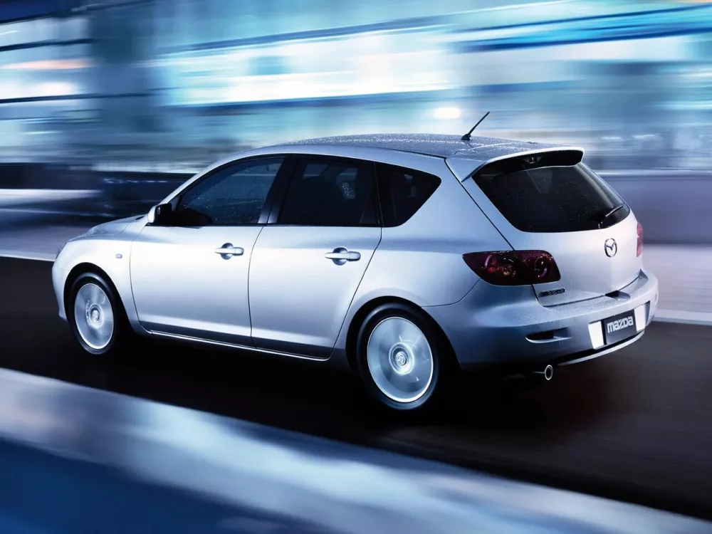 Автомобиль Mazda Axela I Хэтчбек (5 дверей)