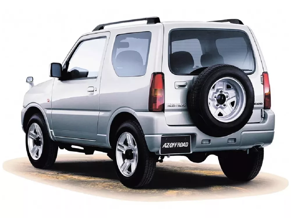 Автомобиль Mazda AZ-Offroad Внедорожник (3 двери)