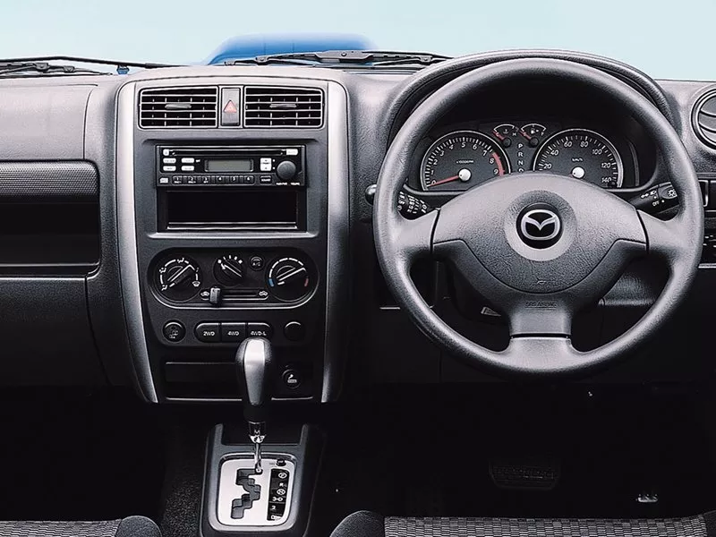 Автомобиль Mazda AZ-Offroad Внедорожник (3 двери)
