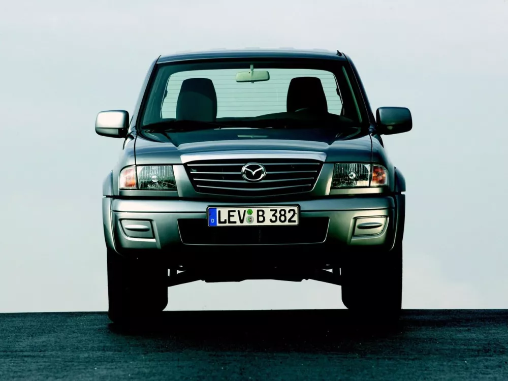 Автомобиль Mazda B-series V Пикап Двойная кабина