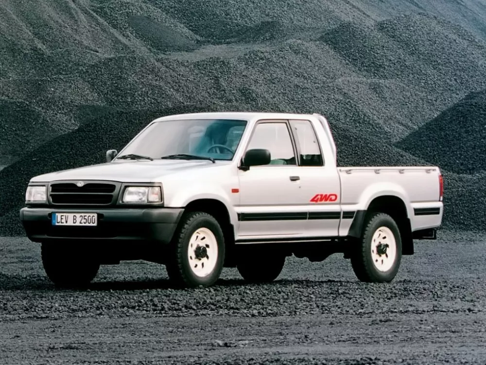 Автомобиль Mazda B-series IV Пикап Полуторная кабина