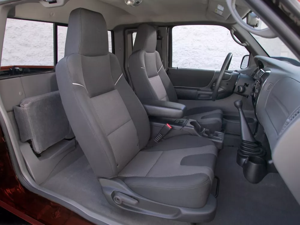 Автомобиль Mazda B-series V Пикап Полуторная кабина