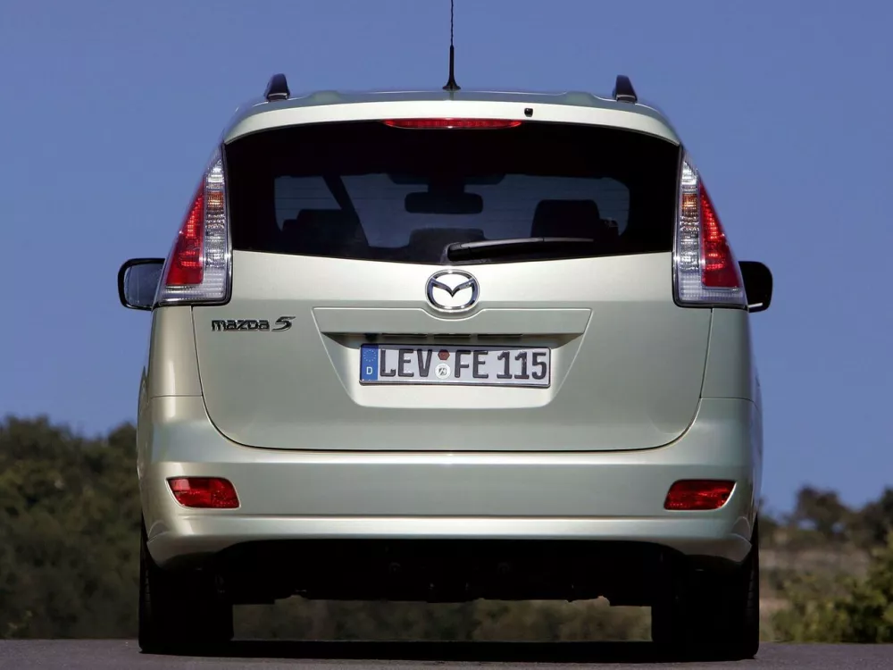 Автомобиль Mazda 5 I (CR) Рестайлинг Компактвэн
