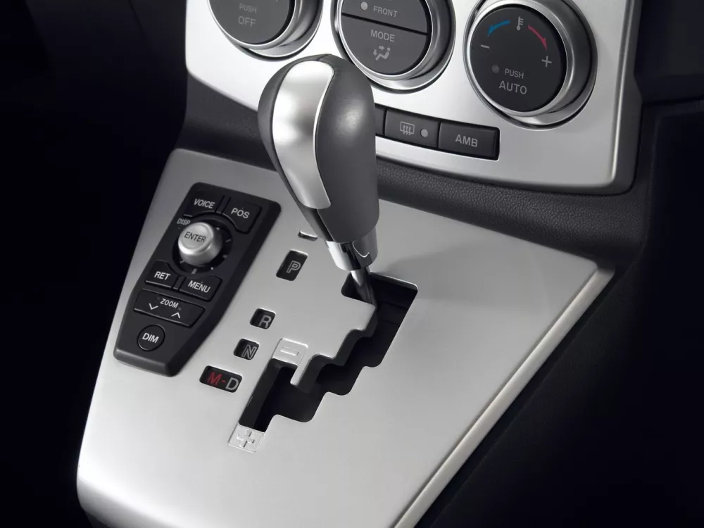 Автомобиль Mazda 5 I (CR) Компактвэн