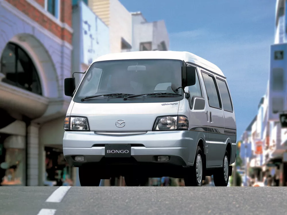 Автомобиль Mazda Bongo IV Минивэн