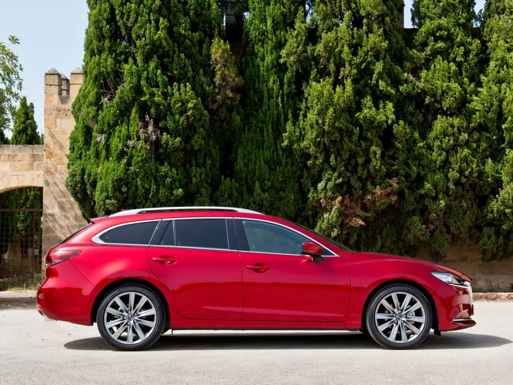 Автомобиль Mazda 6 III (GJ) Рестайлинг 2 Универсал (5 дверей)