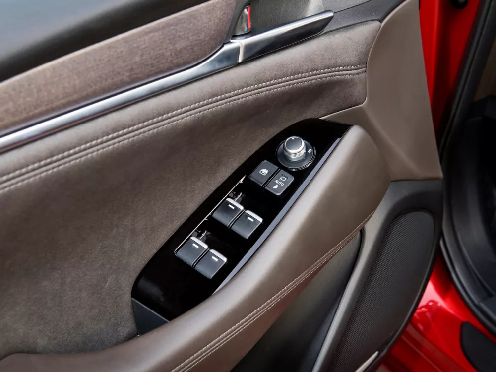 Автомобиль Mazda 6 III (GJ) Рестайлинг 2 Универсал (5 дверей)