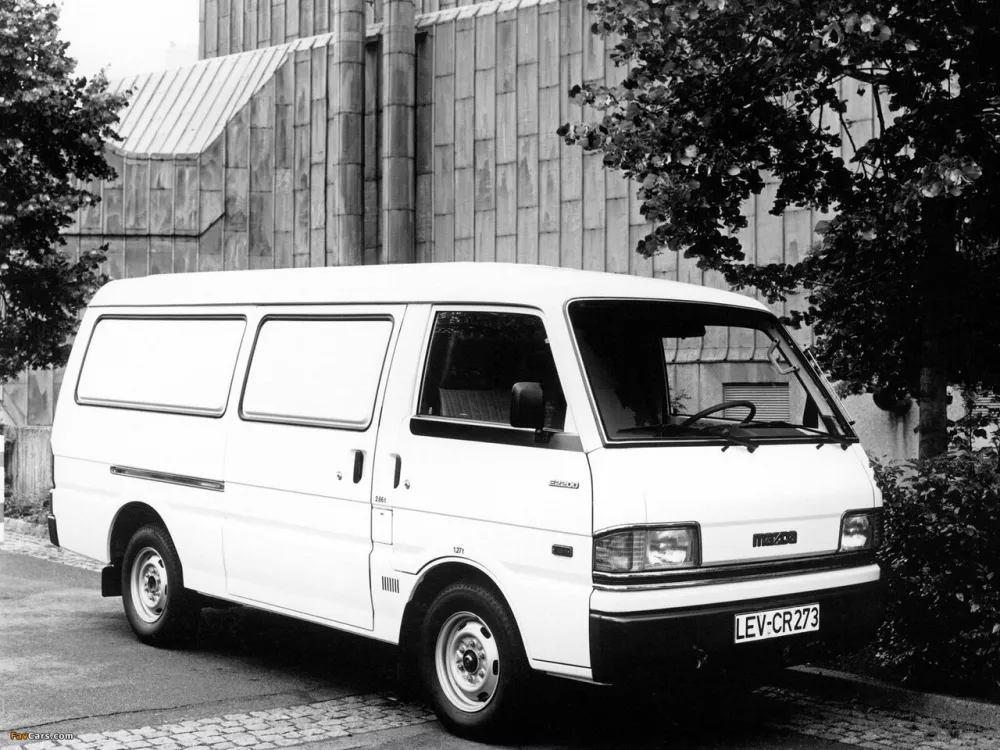 Автомобиль Mazda Bongo III Фургон