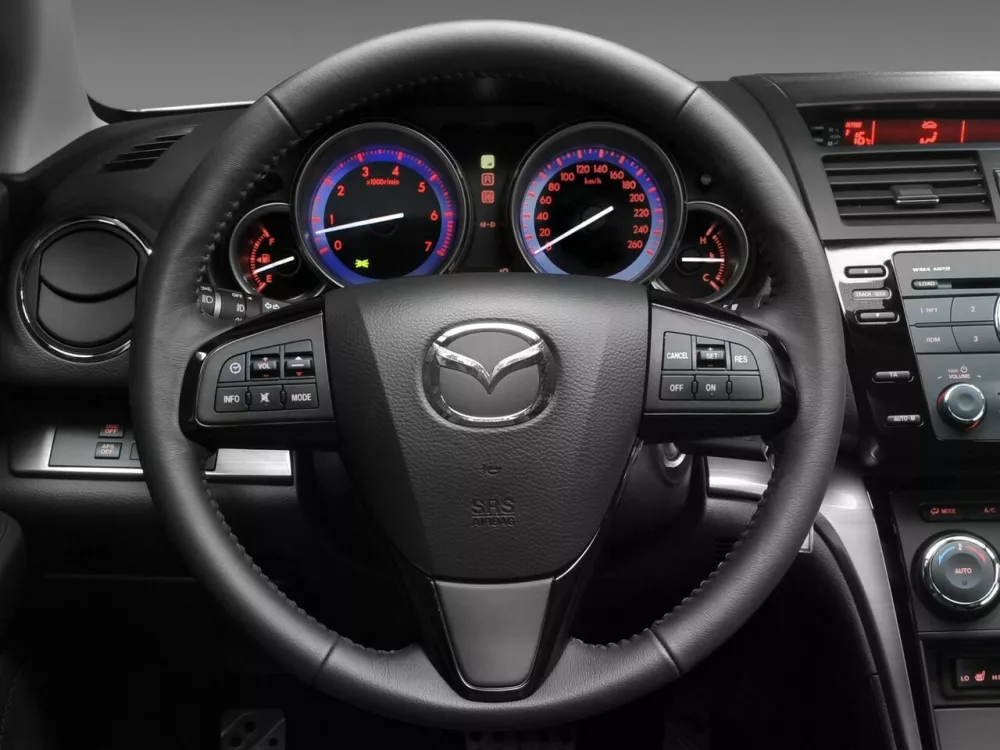 Автомобиль Mazda 6 II (GH) Рестайлинг Седан