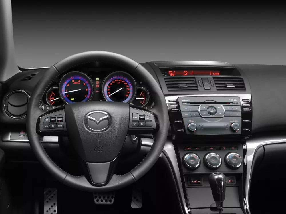 Автомобиль Mazda 6 II (GH) Рестайлинг Седан