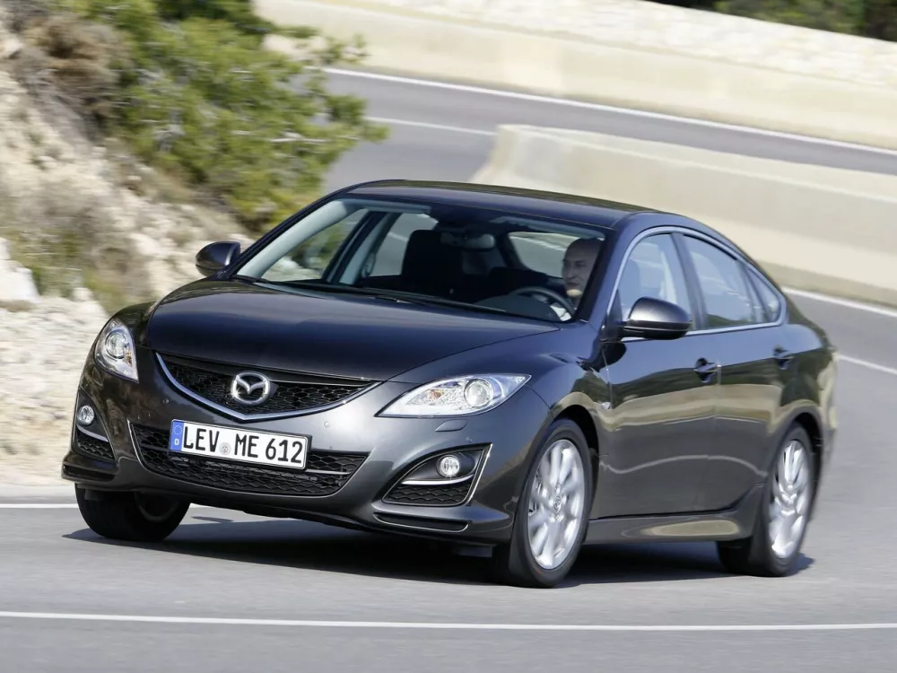Автомобиль Mazda 6 II (GH) Рестайлинг Лифтбек