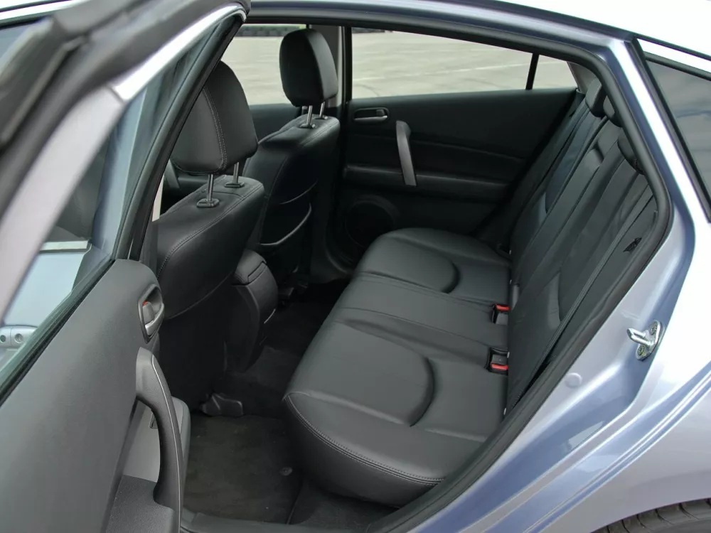Автомобиль Mazda 6 II (GH) Рестайлинг Лифтбек