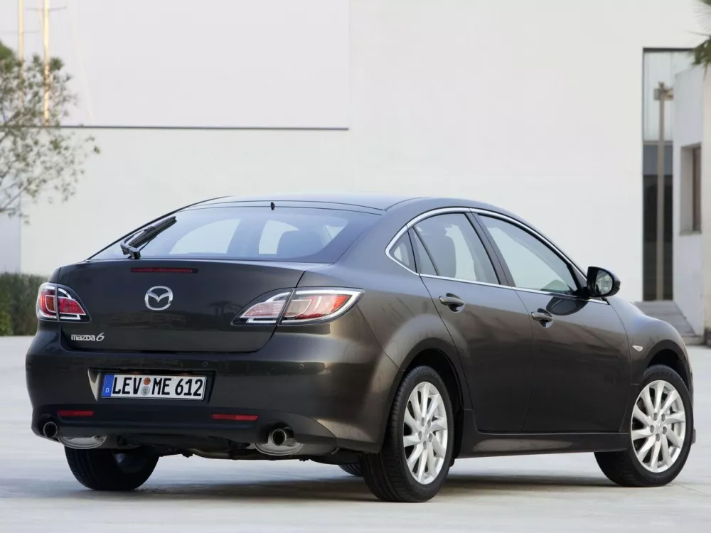 Автомобиль Mazda 6 II (GH) Рестайлинг Лифтбек