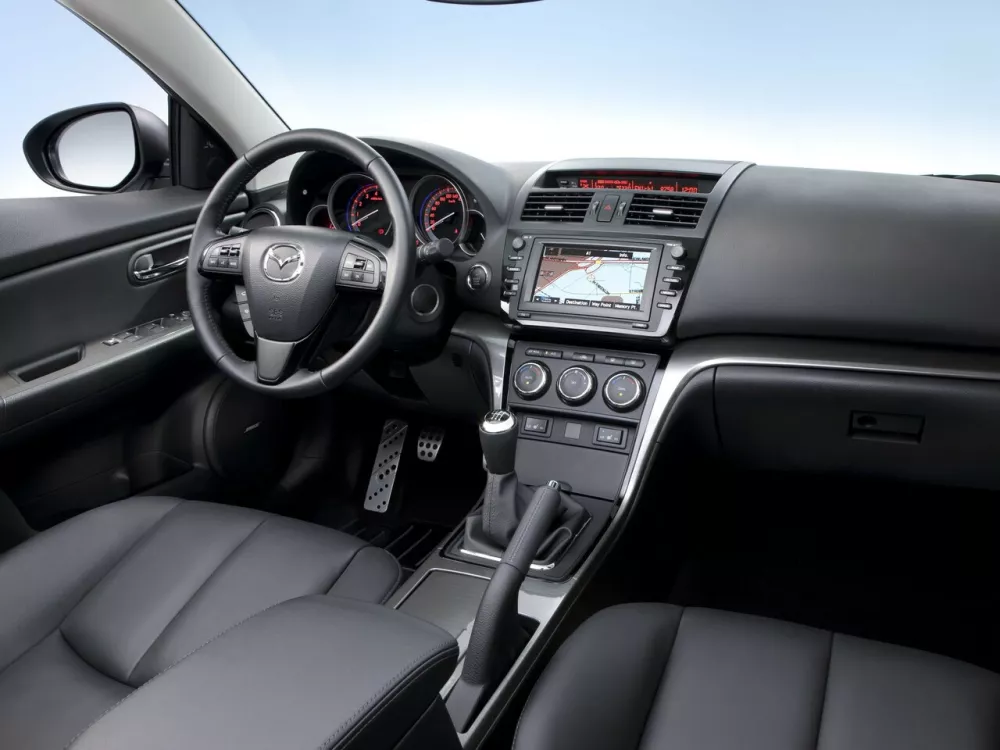 Автомобиль Mazda 6 II (GH) Рестайлинг Лифтбек