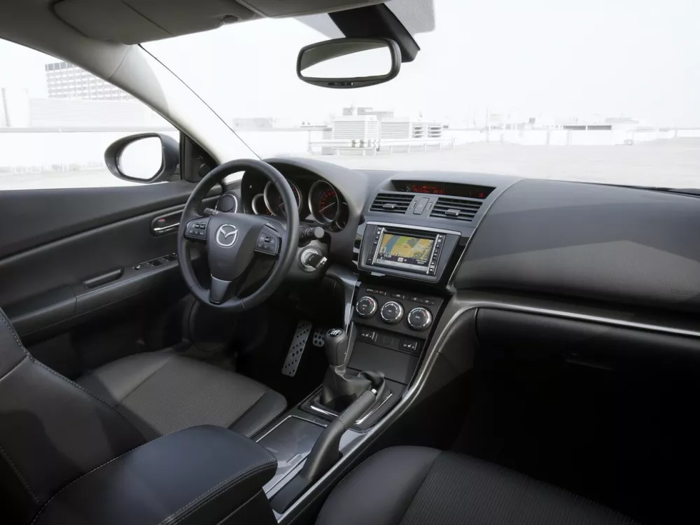 Автомобиль Mazda 6 II (GH) Рестайлинг Универсал (5 дверей)